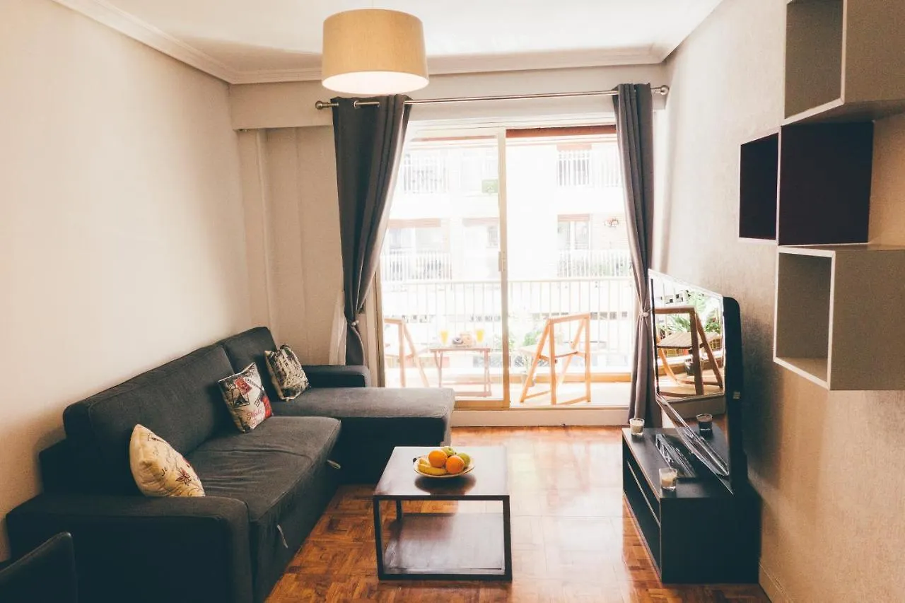 Apartamento GROS ZURRIOLA BEACH WIFI TERRACE PARKING 16E night San Sebastián