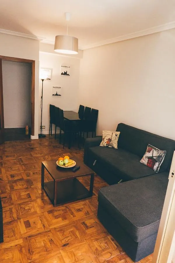 GROS ZURRIOLA BEACH WIFI TERRACE PARKING 16E night San Sebastián Apartamento